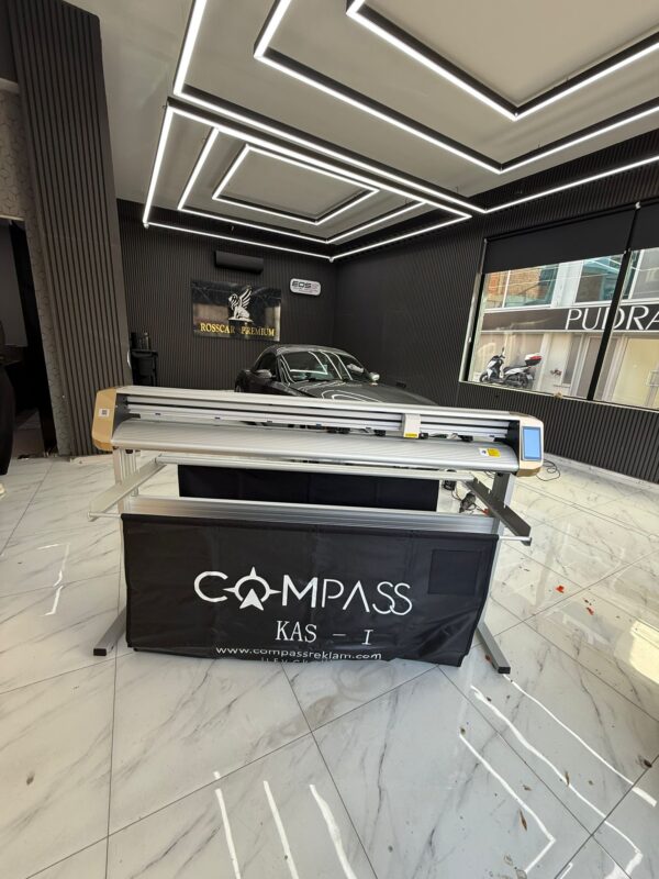 Plotter PPF Folyo Kesim Makinesi  Kameralı - 160Cm Net Kesim Alanı